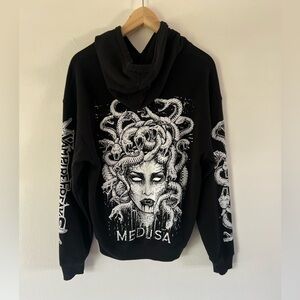 Vampire Freaks Black & White Medusa Pullover Hoodie Size Medium